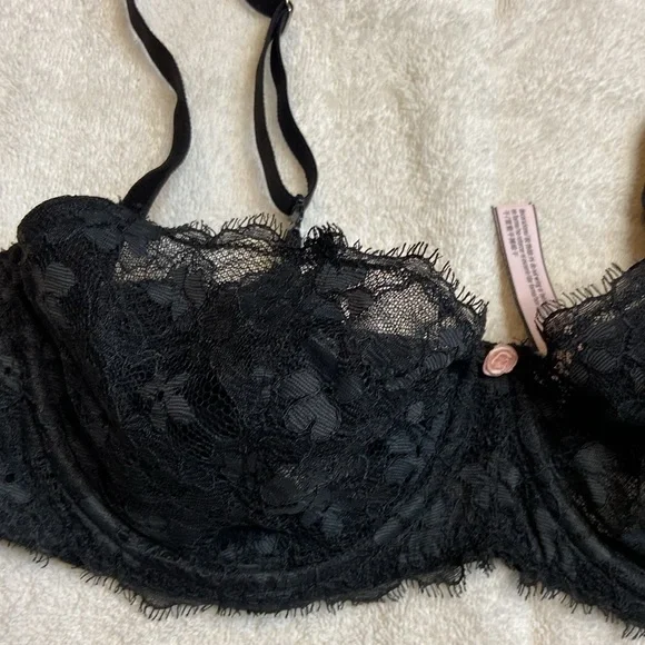 Victoria’s Secret Push-Up Without Padding Black Lace Bra. Size 34D - Picture 3 of 7